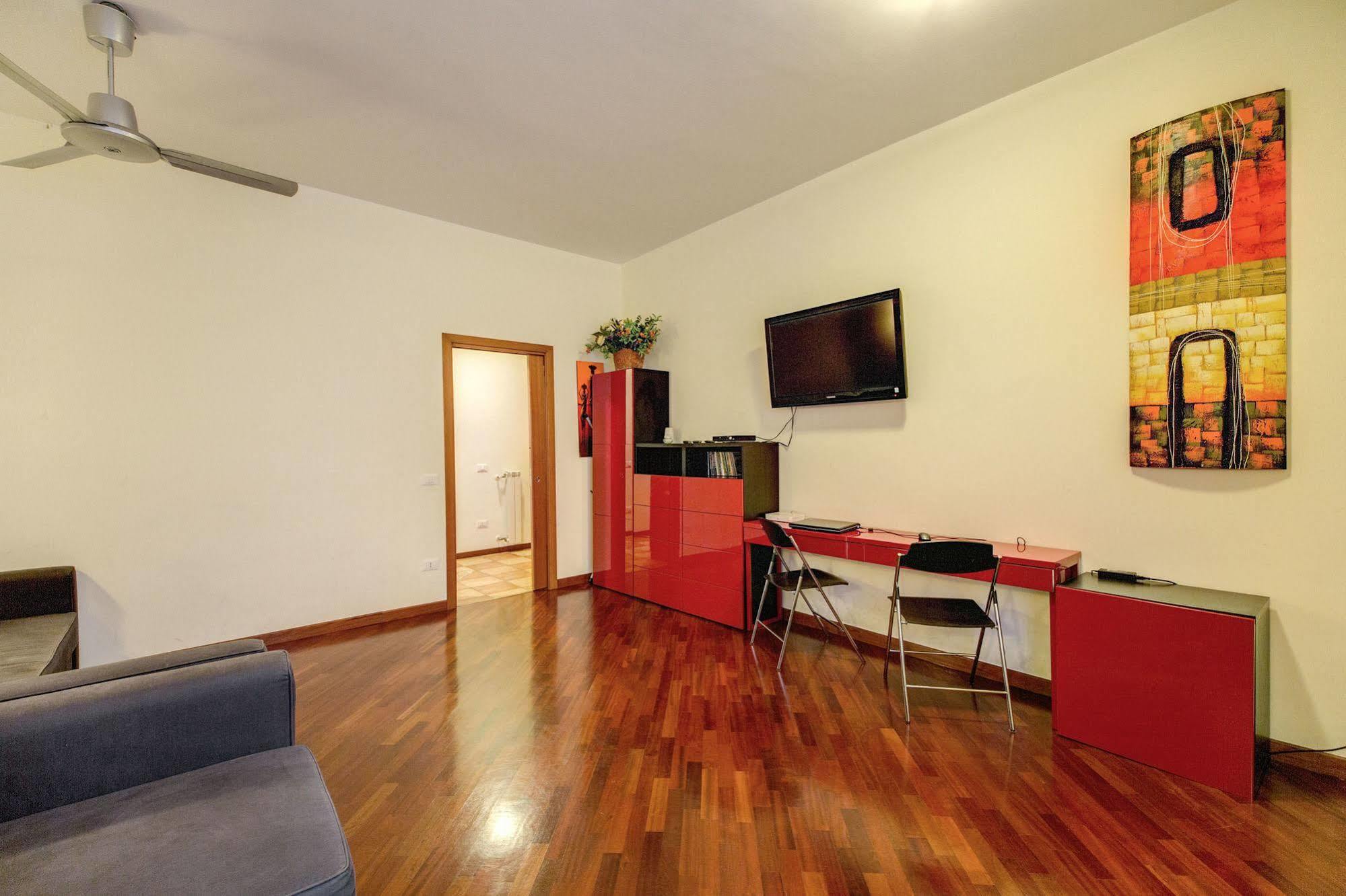 Hotel Easy In