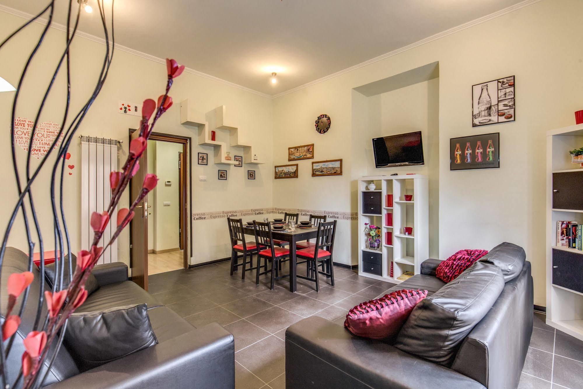 Easy In Hotel Roma